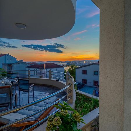 Apartments Pepa ポドストラナ エクステリア 写真