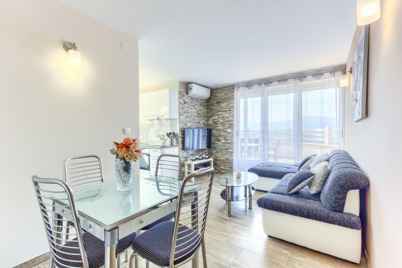 Apartments Pepa ポドストラナ エクステリア 写真