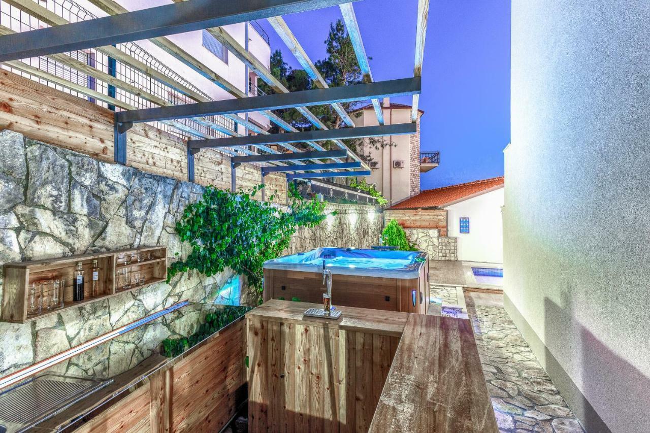 Apartments Pepa ポドストラナ エクステリア 写真